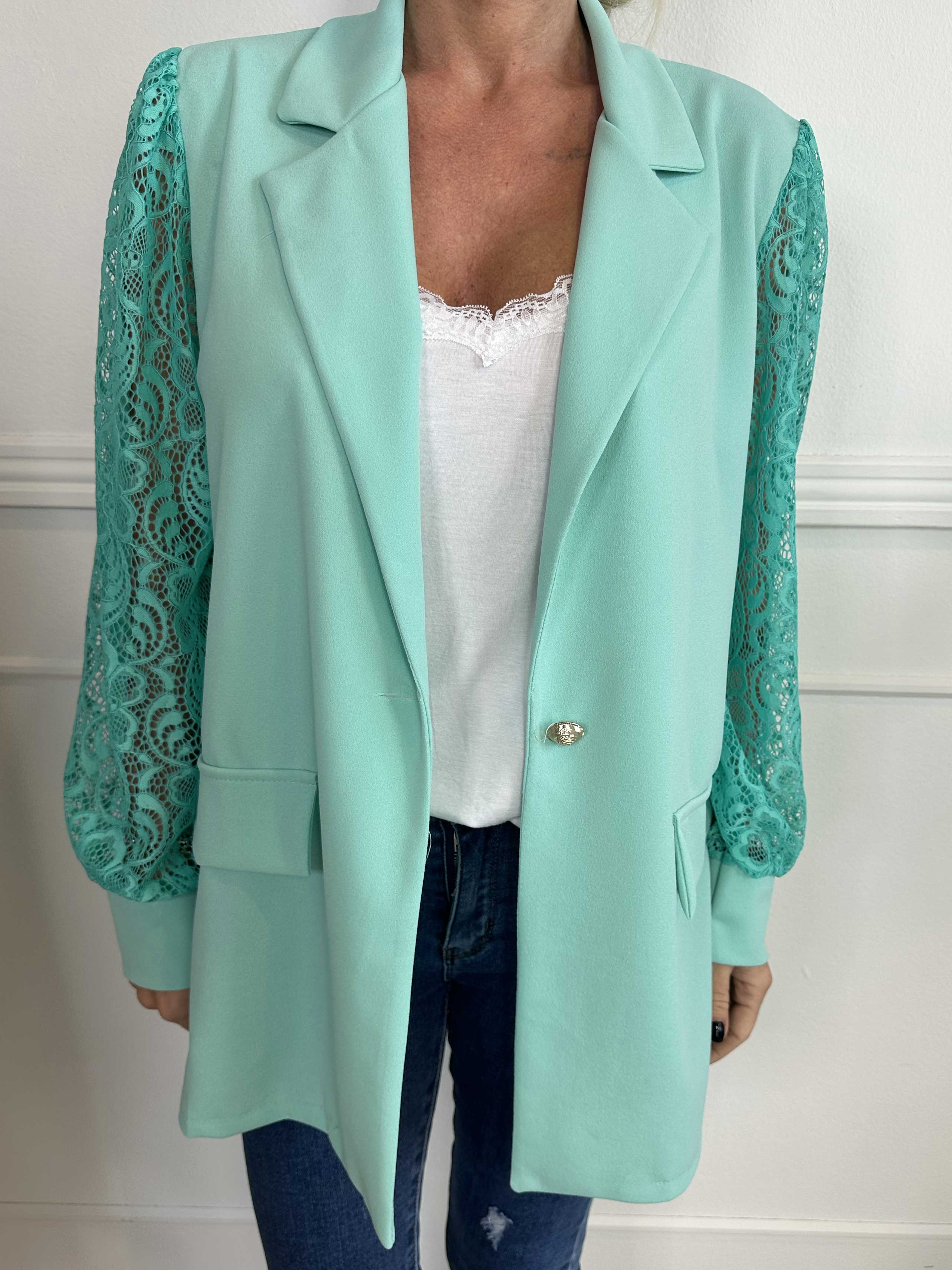 Kata Lace - Oversized blazer med blondeærmer